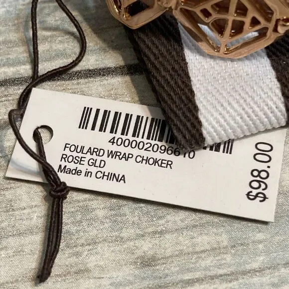 Henri Bendel Wrap Choker Necklace NWT MSRP 98.00 Tan  Leather‎ Gold Tone Pendant - Picture 7 of 10